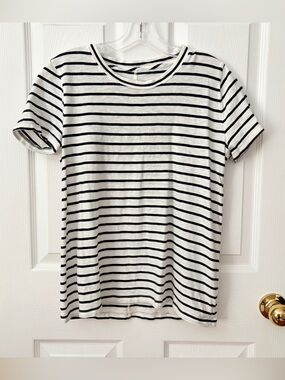J.CREW Factory Striped Girlfriend Crewneck Tee Shirt Medium